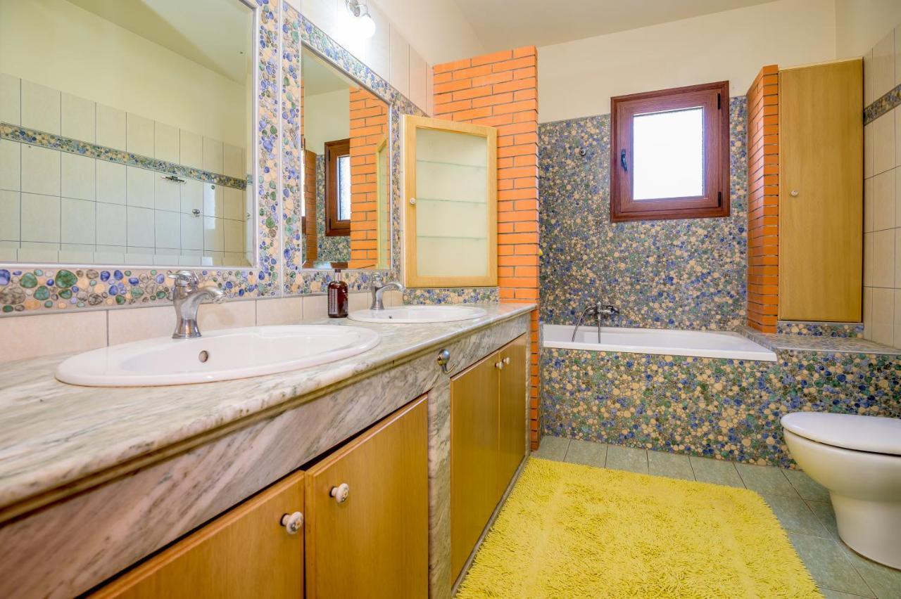 Luxurious Villa With Gorgeous View And Bbq Alexandroupoli Exterior photo